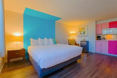 Coast River Inn By Oyo - 135