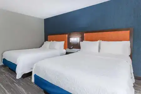 Hampton Inn - 48