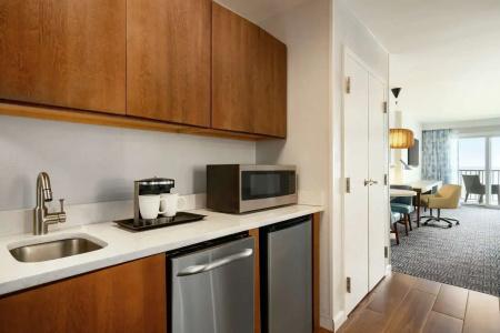 DoubleTree by Hilton Ocean City Oceanfront - 64