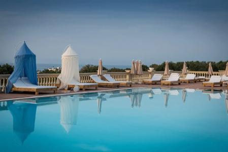 Notos Heights & Suites - 208