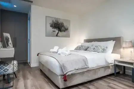 Urban Nest - Suites & - 9