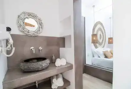 Malibu Boutique Studios - 9