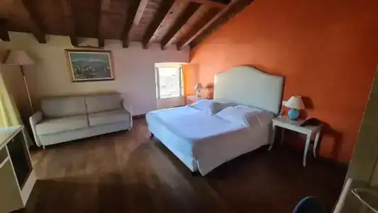 Piazza Vecchia - 48