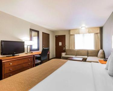 Quality Inn - 25