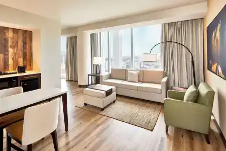 Embassy Suites by Hilton Nashville - 111
