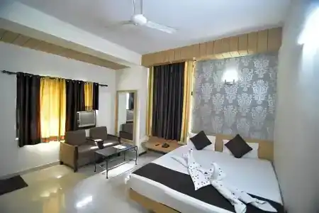 Vaishnavi - 15