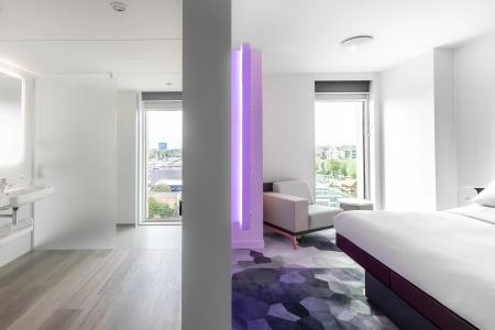 Yotel Edinburgh - 32