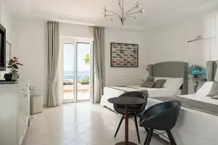 Eden Roc Suites - 115