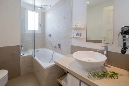 Le Rose Suite - 188