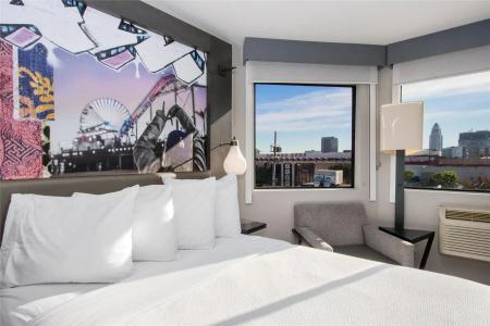 Best Western Plus Dragon Gate Inn - 7