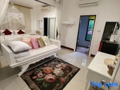 Fai Kham Boutique - 39