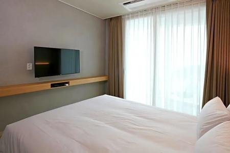 Ocean Soleview - 63