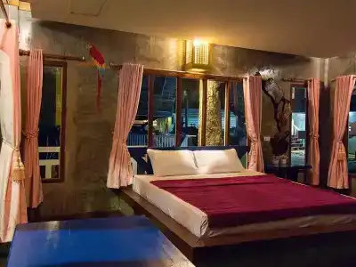 Tamsabai - 33