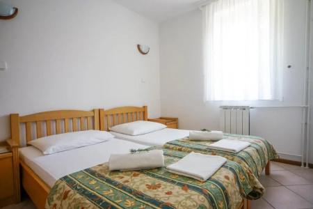 and Rooms Degra - 78