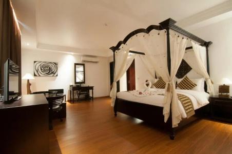 La Rose Suites - 110