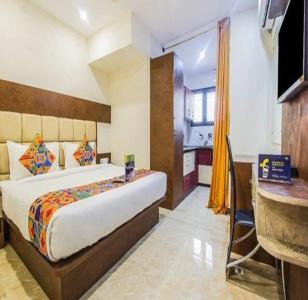 FabCrown Suites - 26