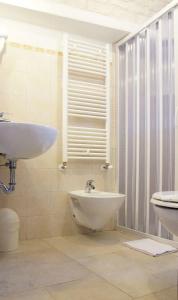 Trulli Holiday Albergo Diffuso - 29