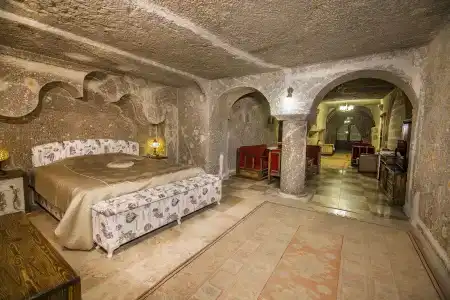 Roma Cave Suite - 24
