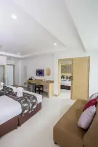 Triple Three Patong - 47