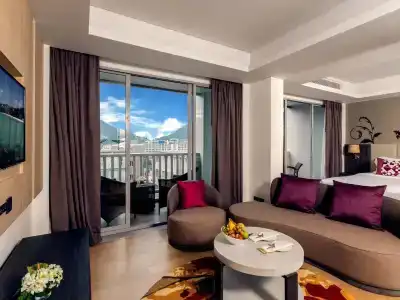Grand Mercure Phuket Patong - Sha Extra Plus - 11