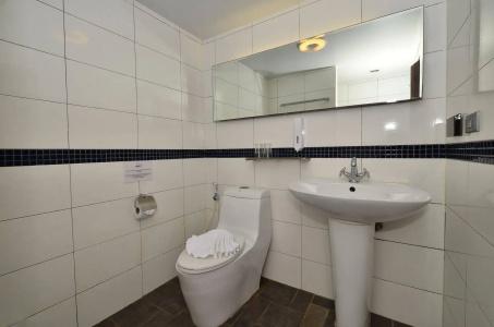 Lap Roi Karon Beachfront by Shanaya - 33