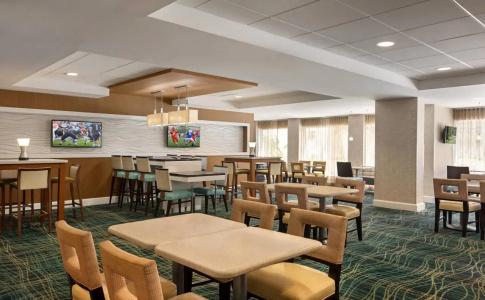 SpringHill Suites - 14