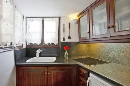 Alexander's Suites - 25