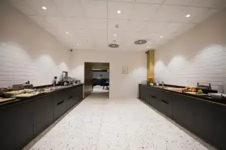 The Gold Bank - 10