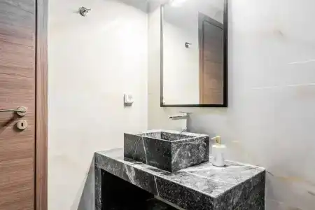 Nicholas Point and Rooms - 13