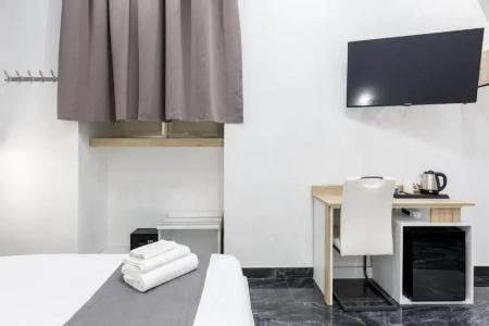 Bella Napoli Suites - 52
