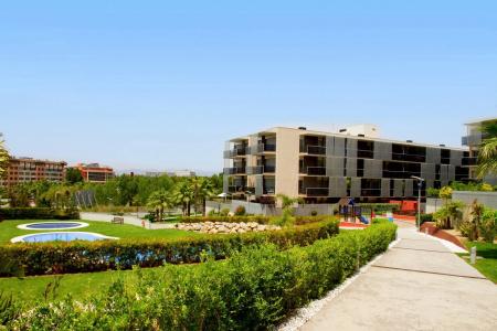 Rentalmar Paradise Family Apartment - 12
