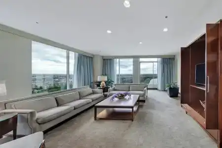 Renaissance Dallas North - 54