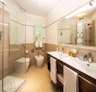 Best Western Plus Tigullio Royal - 13