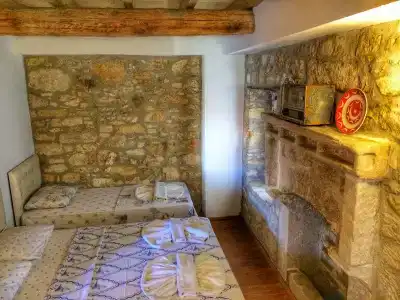 Parmis Boutique House - 3