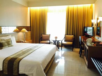 Indra Regent - 52