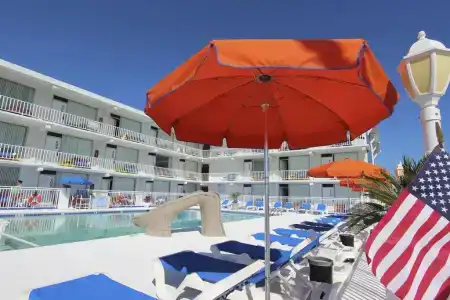Crusader Oceanfront - 8