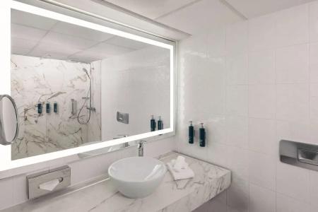Hilton Vienna Danube Waterfront - 64