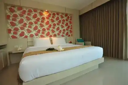 Chalong Beach Front Residence - 25