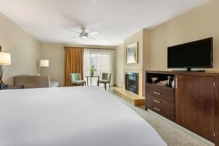 Best Western Plus Inn - 62