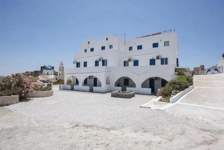 Thira's Dolphin - 38