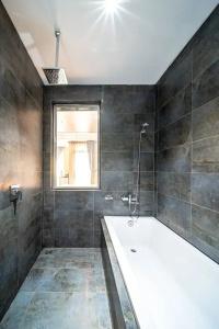Lcs & Apartment - 51