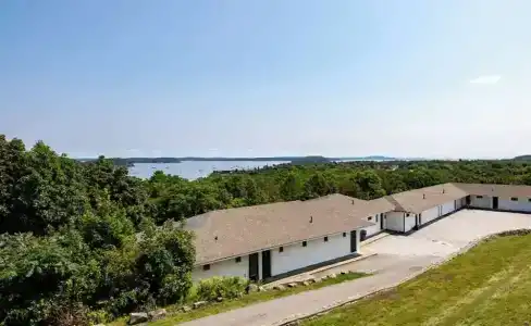Wonder View Inn - 52