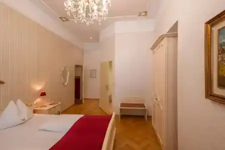 Pertschy Palais - 5