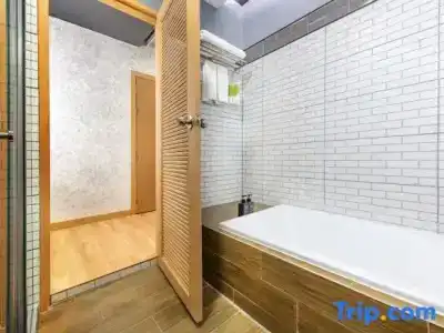 Qiu Sukhumvit - 61
