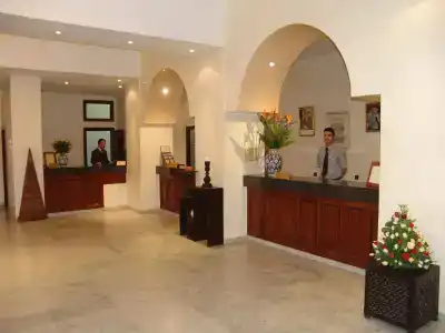 Oasis & Spa - 40