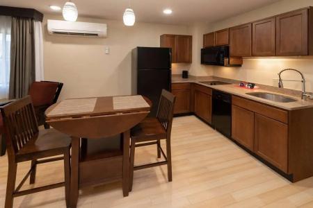 Best Western Plus Clocktower Inn - 33