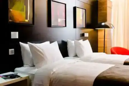 Ramada and Suites - 5