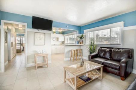 The Inn at Sunset Cliffs - 11