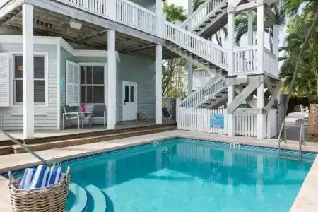 Southernmost Inn Adult Exclusive - 12