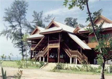 Ruen Thai Rim Haad - 24
